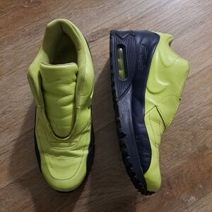 Sacai x Nike Women's Air Max 90 'Volt Obsidian' colorway Size 7.5